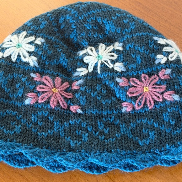 Lost Horizons Teal Wool Crochet Detailing Floral Knit Beanie - Made in Nepal - Picture 4 of 9